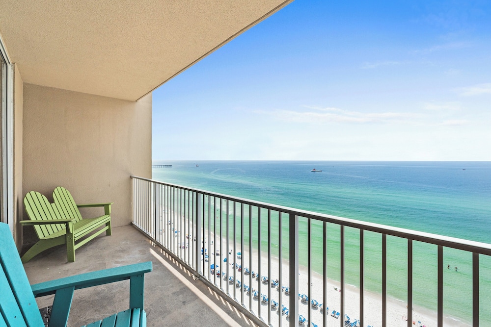 Tidewater by Book That Condo