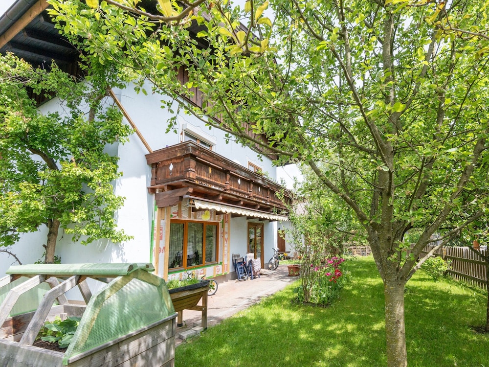 Apartment in Piesendorf Near Ski Slopes