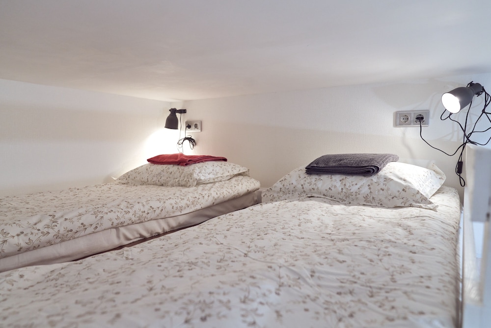 Big Land Hostel