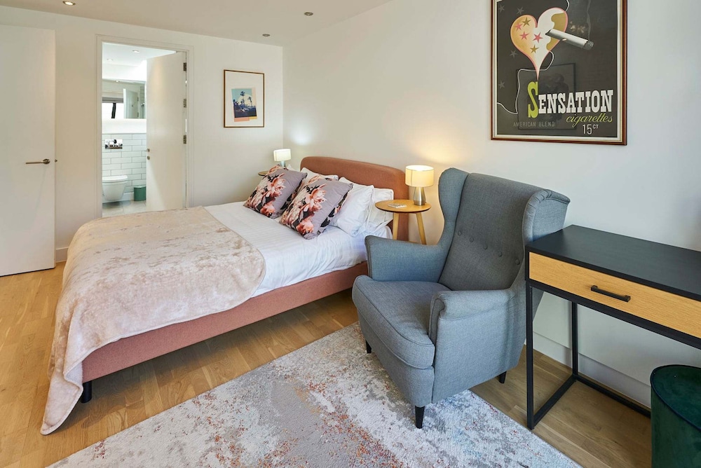 Host Stay Palm Penthouse