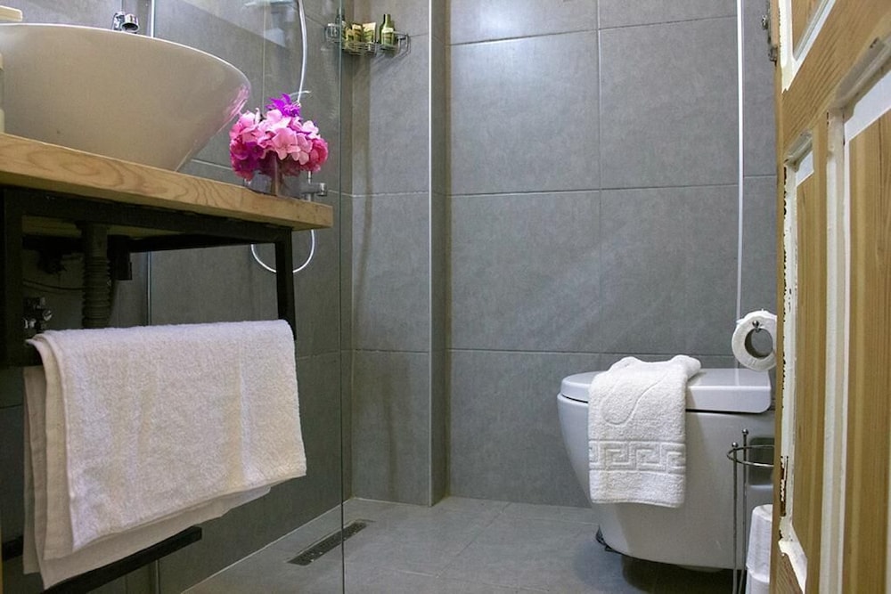 Umayra Otel