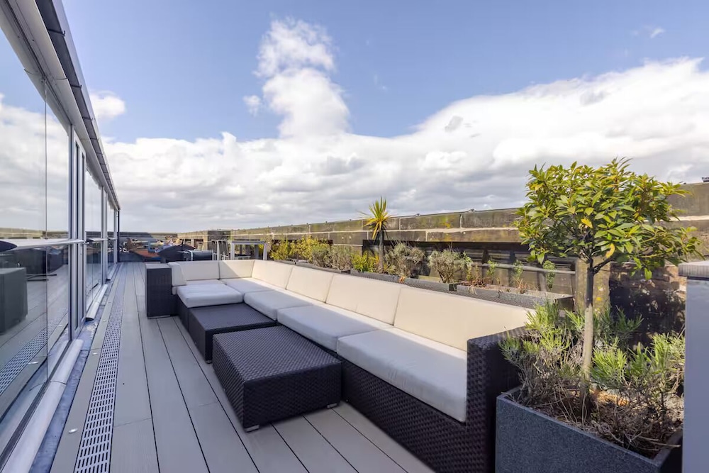 Beautiful Penthouse with terrace