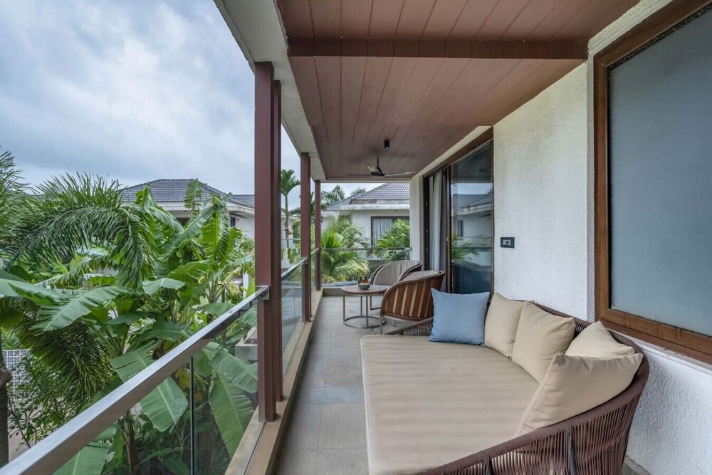 Villa Ayana 5bhk With Pool and Near the Beach