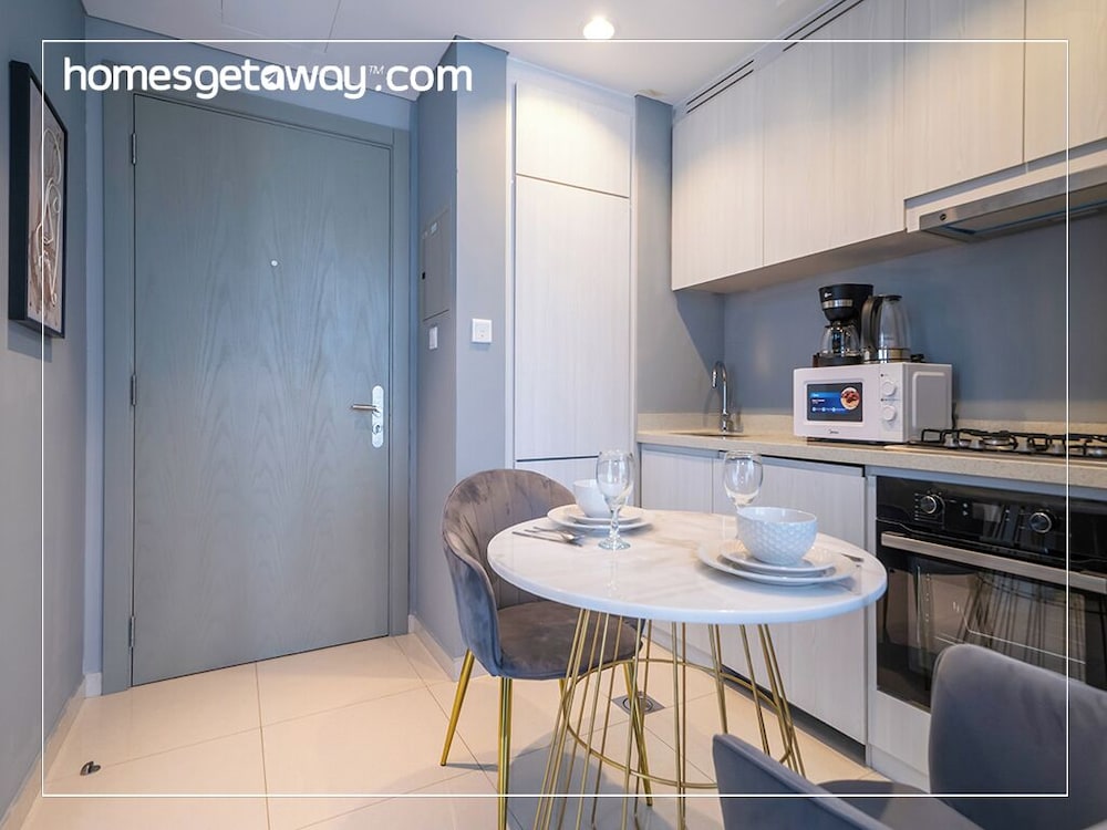 Spacious & Fully Furnished 1BR in Zada