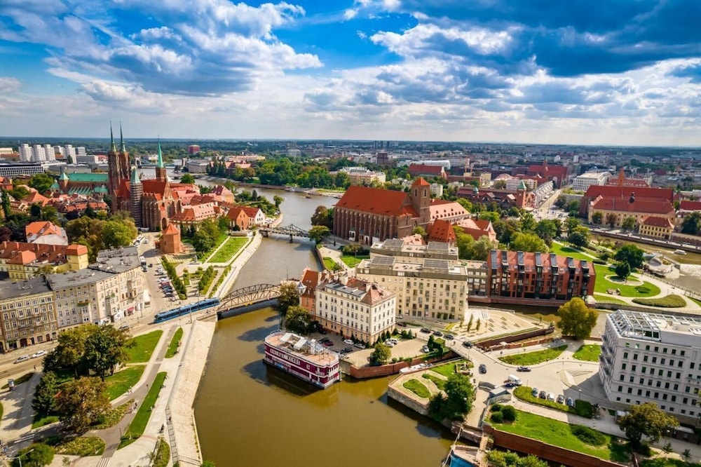 Great Polonia River Boat Apartments