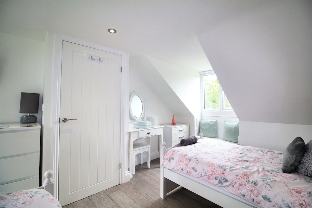 3 Bedroom 2 Bathroom Cottage Norham Berwick-upon-tweed -log Fire - Dog Friendly