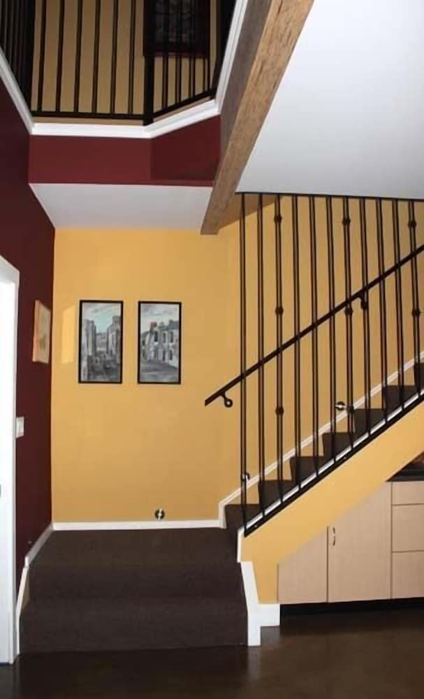 Crooked Tree Guest Suites