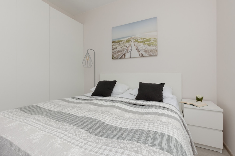 Comfy Apartment With Parking by Renters view 4