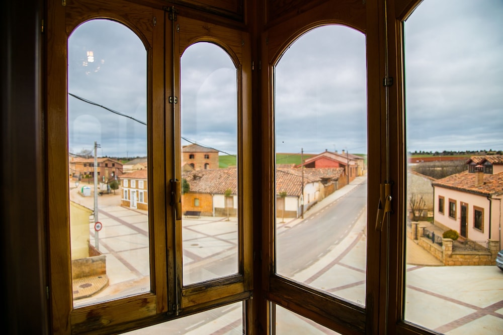 Hotel Restaurante Quintanares - Property Image 72