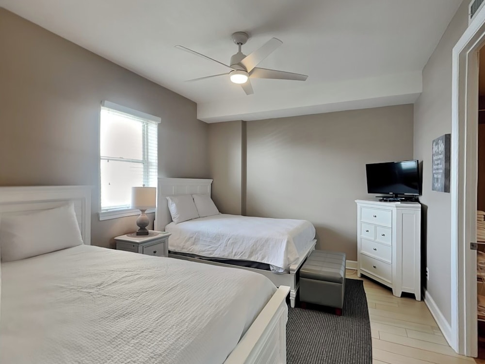 Regency Isle #908 by Southern Vacation Rentals