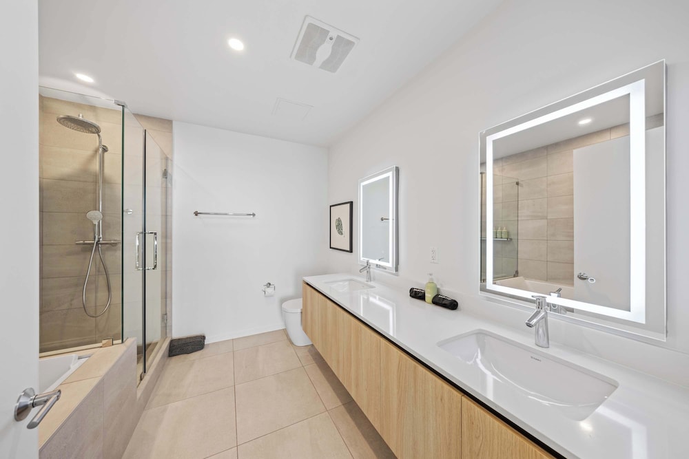 @marbella Lane - 3BR Coastal Retreat w/ Luxe Touch
