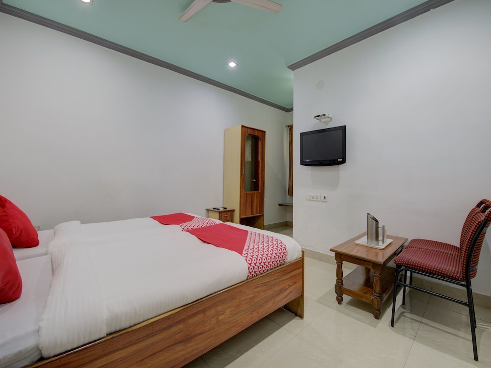 OYO 4275 Hotel Sunraj Residency - Property Image 18