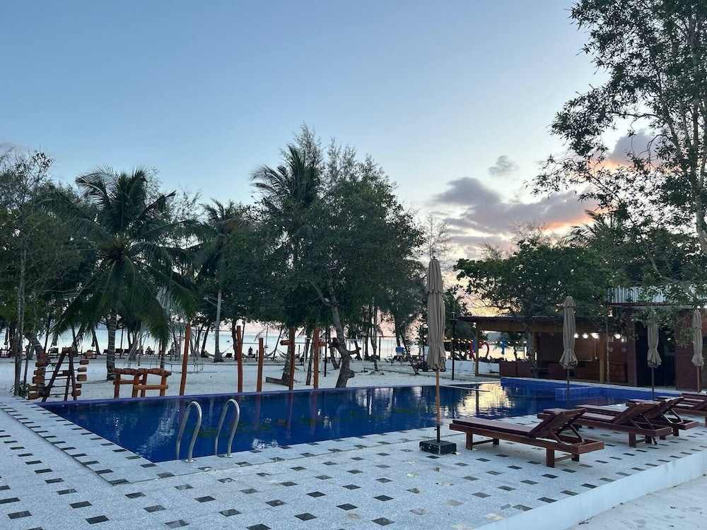 Royal C Beach Resort