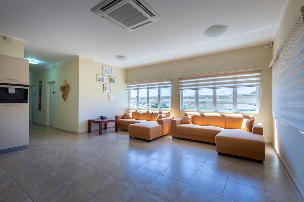 Ananda Curacao