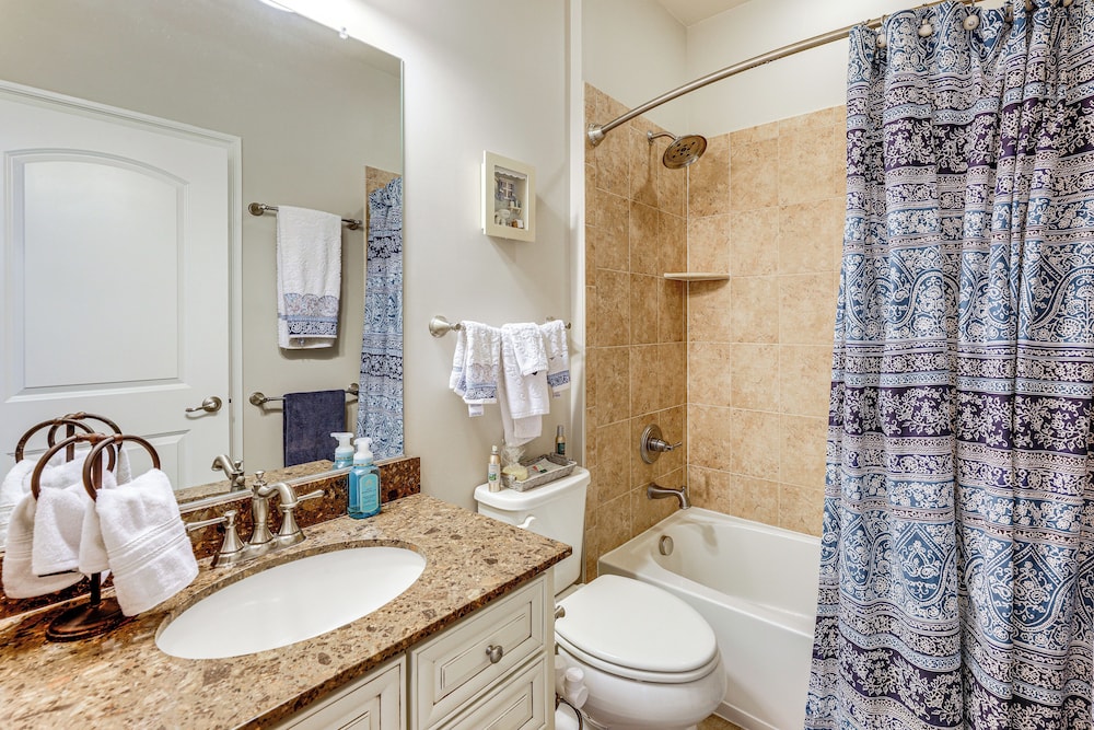Communal Pools, 6 Mi to Bethany Beach! Family Home