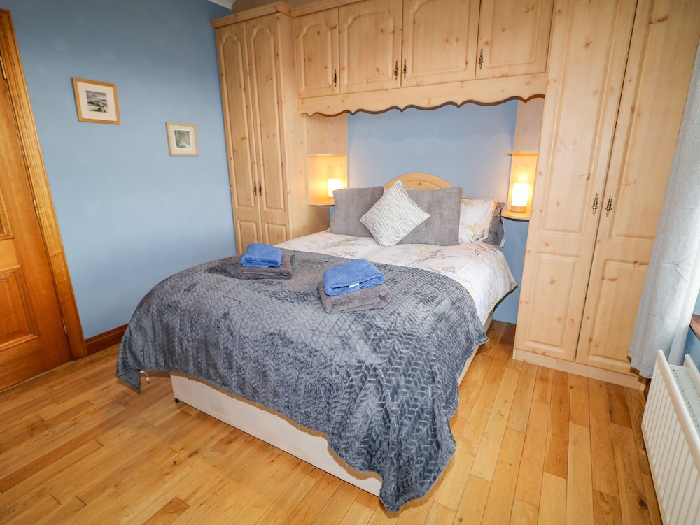 Braeside Farm House