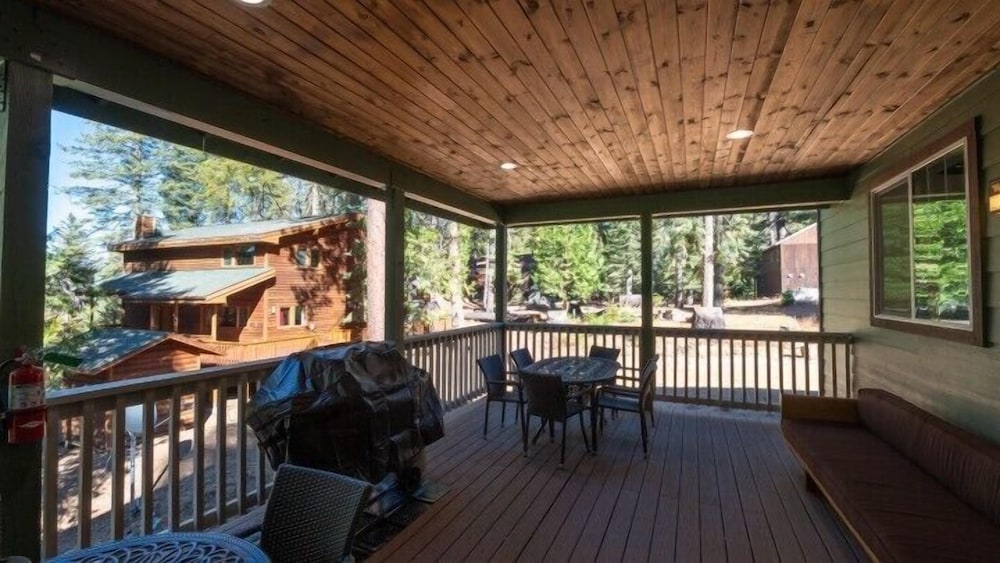 Scenic Wonders Half Dome Loft 3 Bedroom view 2