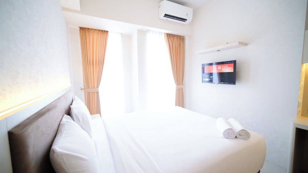 Nice And Modern Studio At Benson Supermall Mansion Apartment view 4