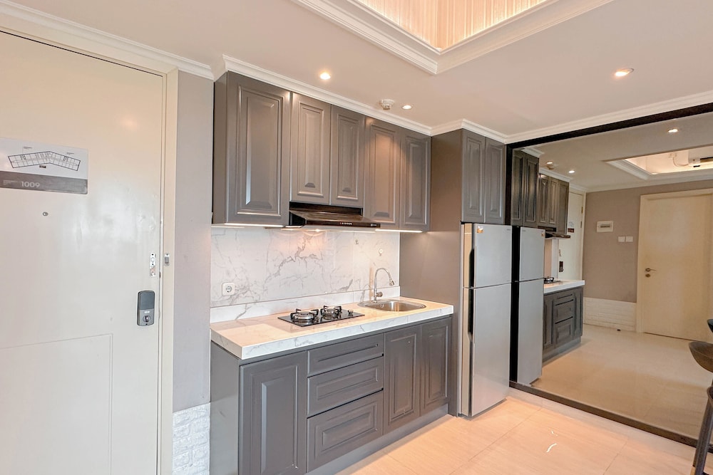 Cozy And Spacious 1Br At Grand Sungkono Lagoon Apartment