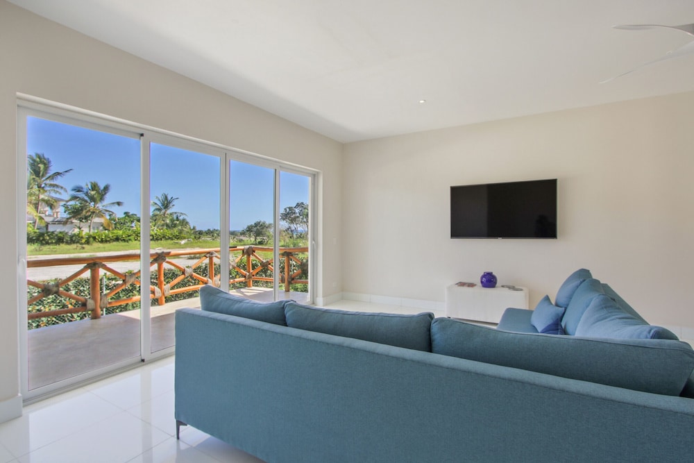 Stunning 6BR Villa With Ocean View in Cap Cana