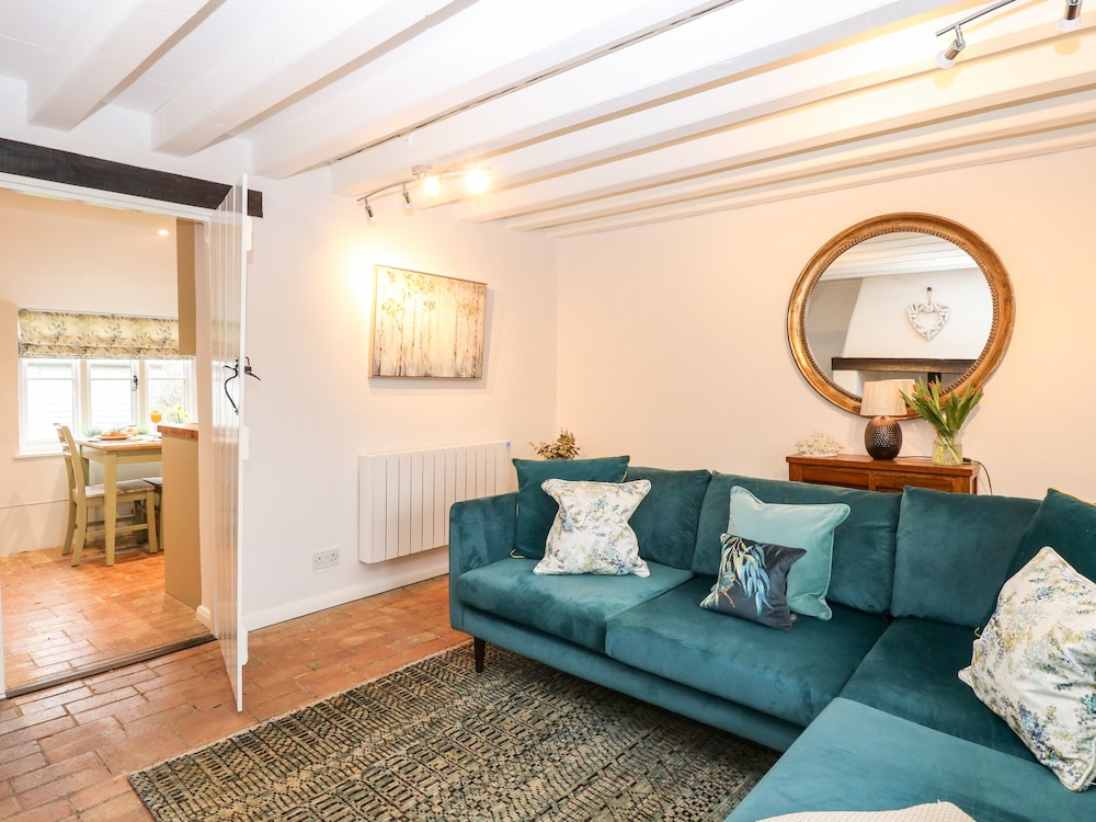 Holly Cottage