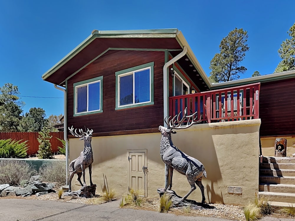Double Elk Lodge by Ruidoso Vacation Rentals