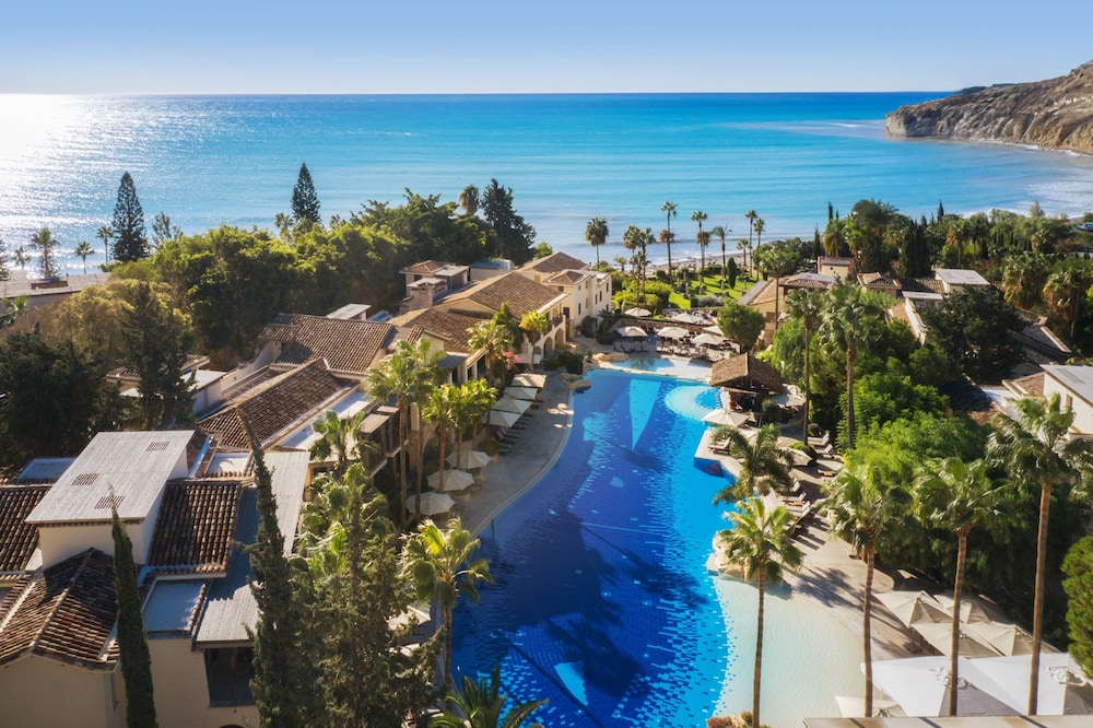 Hotel Columbia Beach Resort - Image 1