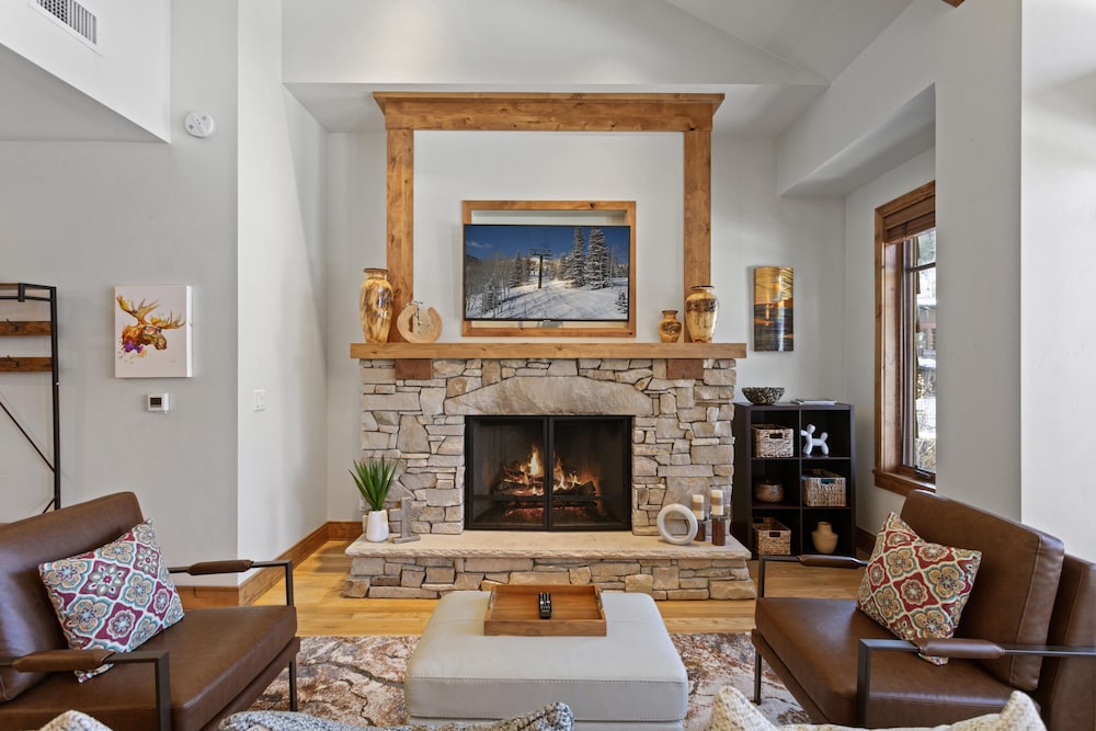 302 - Three Bedroom Shooting Star 3 Condo