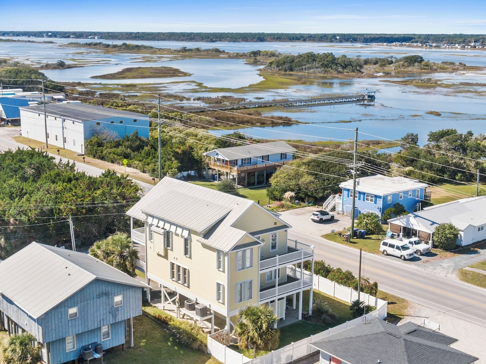 Windansea by Topsail Realty