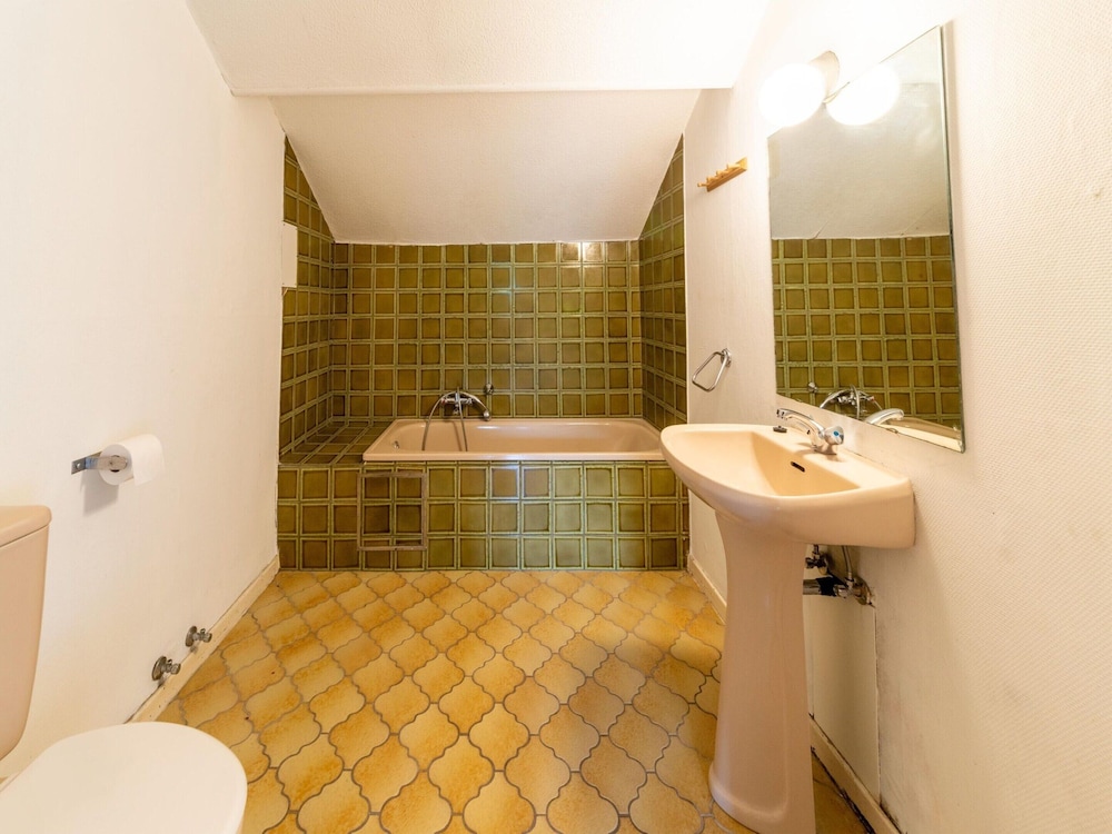Villa in Ardennes With Sauna and Jacuzzi