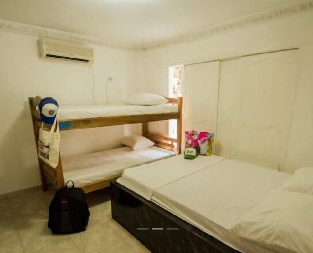 La Perla Hostel