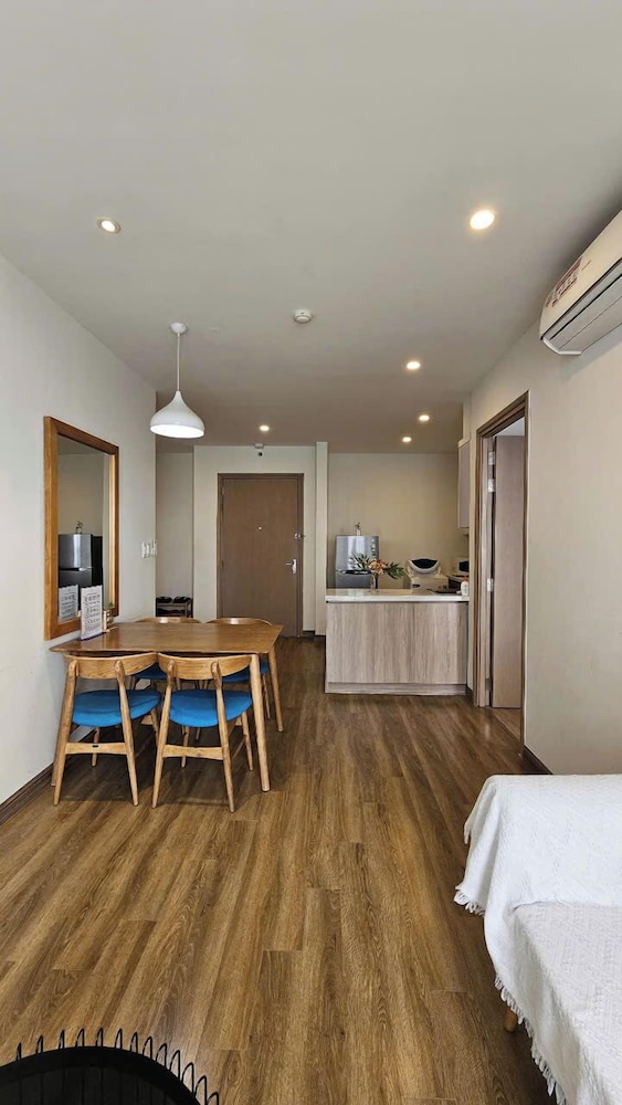 Angela House Ha Long