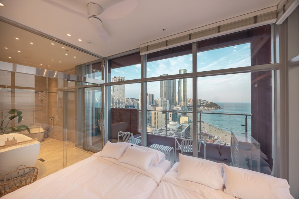 Haeundae Wave