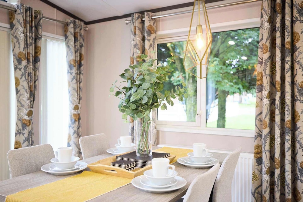 Host Stay Sunbird Lodge