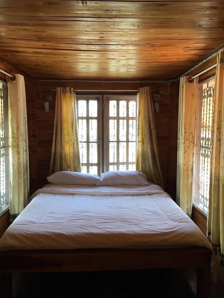 Nidahommok Resort