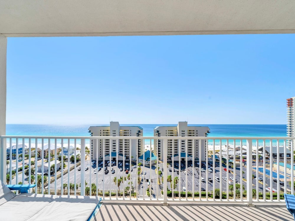Laketown Wharf 1213