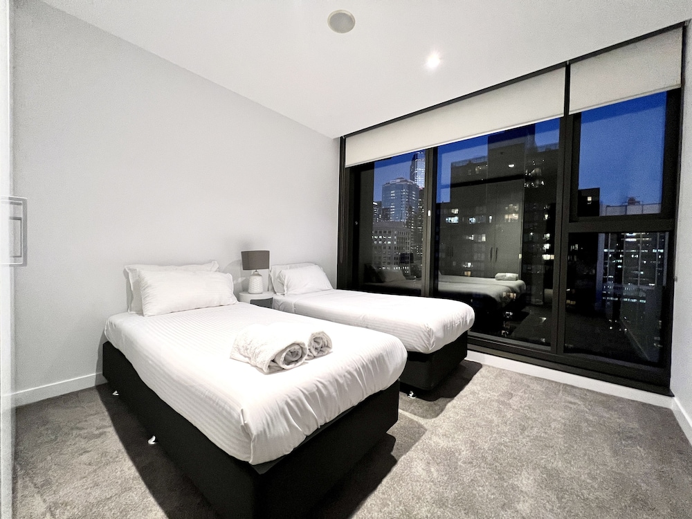 ReadySet Apartments at Upper West Side