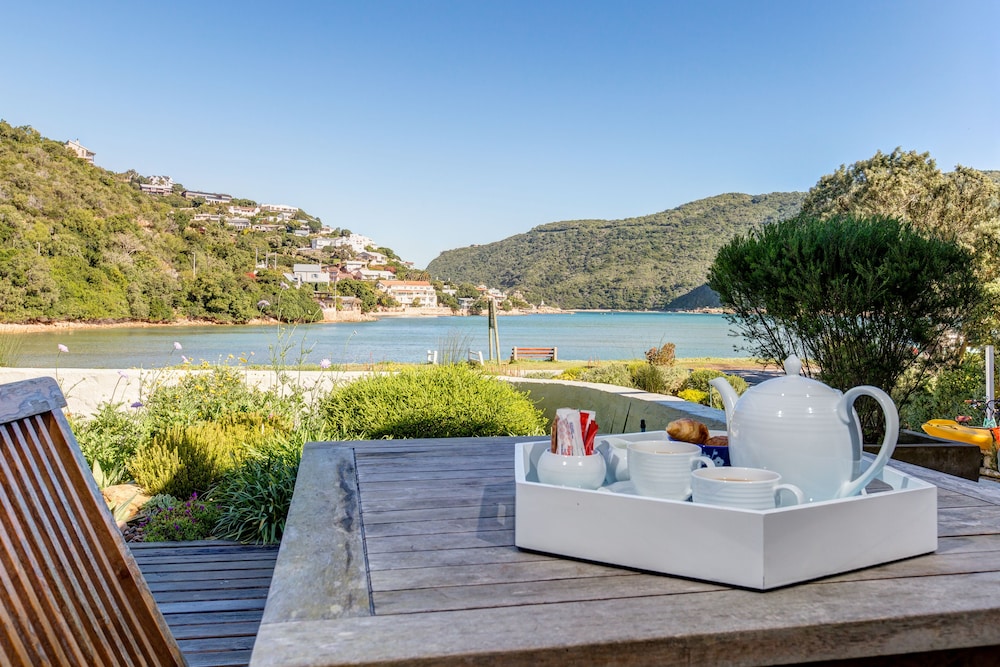 Amanzi Island Boutique Hotel
