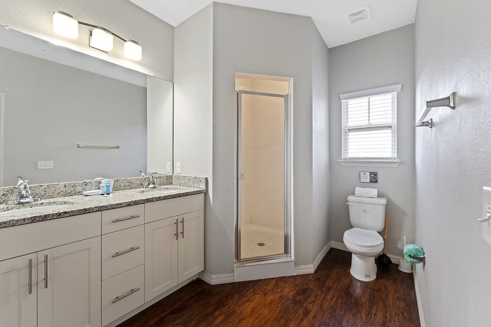 Dream Home Stunning 4BR Retreat