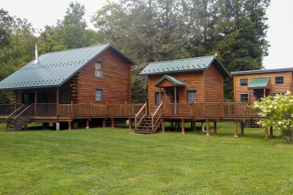 Pittsburgh Vacations - Scenic Log Cabin With Fire Pit  Stocked Creek! - Property Image 1