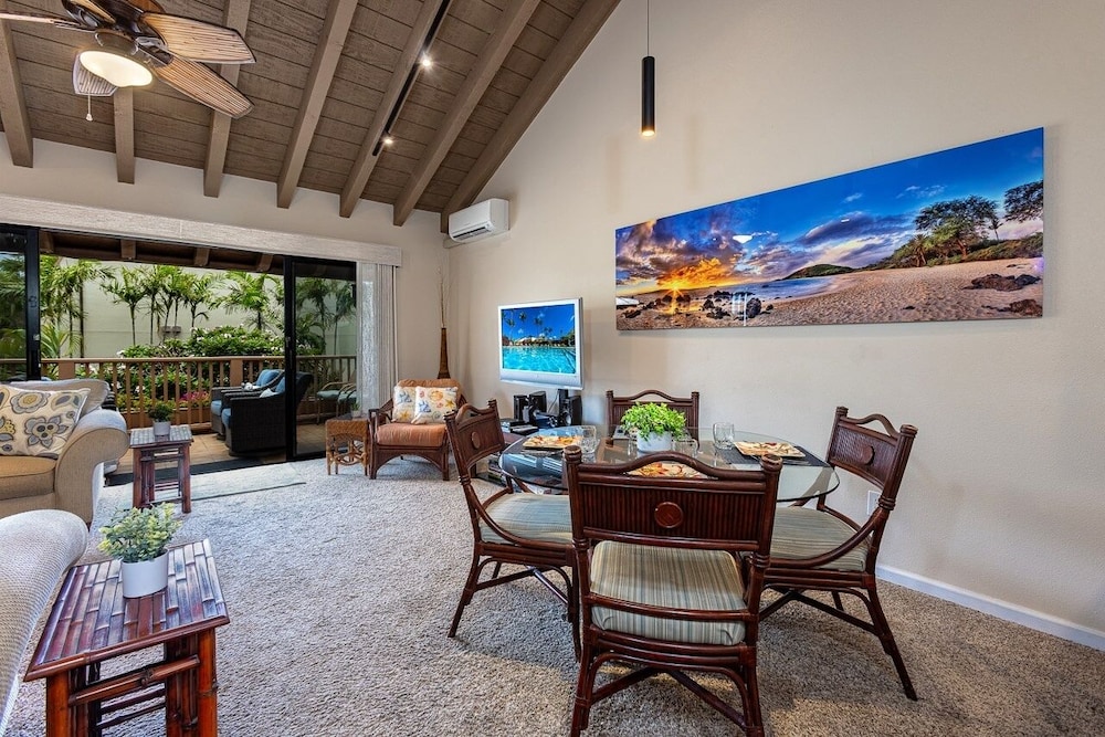 Maui Kamaole M207 2 Bedroom Condo