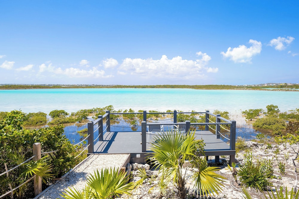 Tropical Waterfront Cooper Jack Villas
