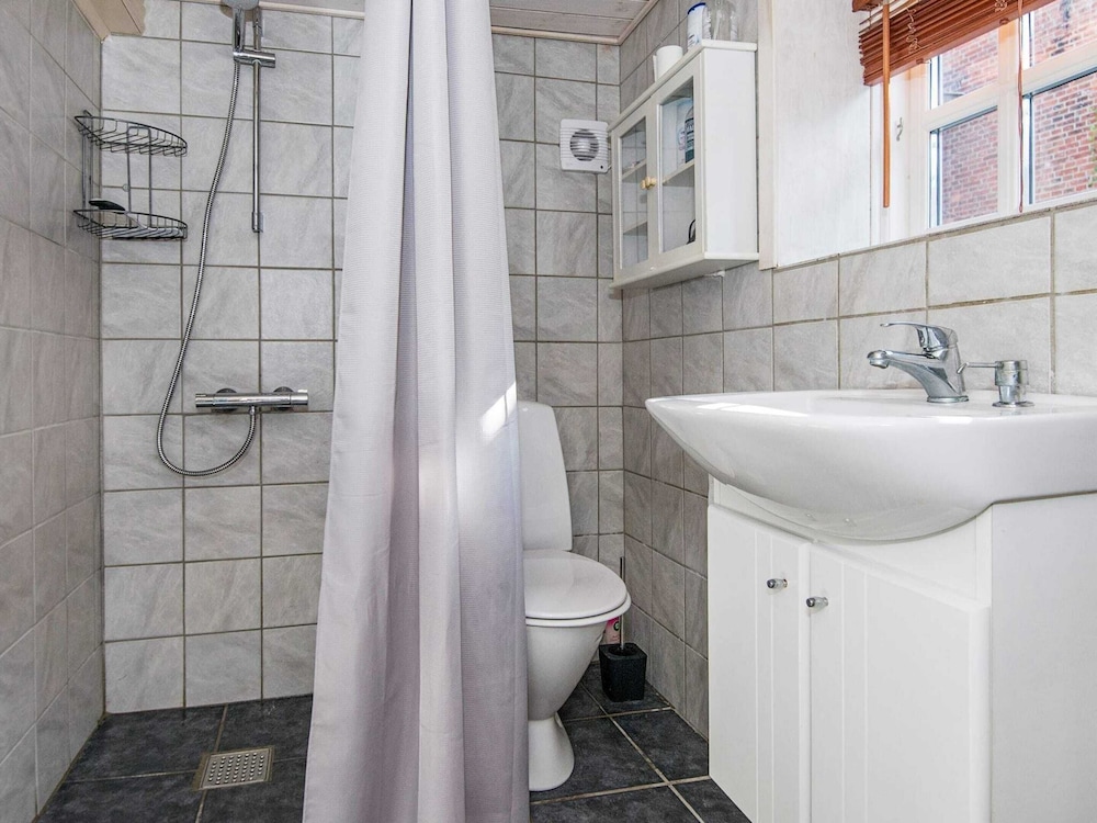 Cozy Seaside Retreat in Hojer-by Traum view 5