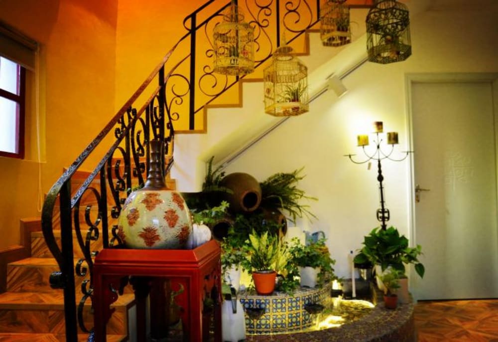 Sharemood Guest House