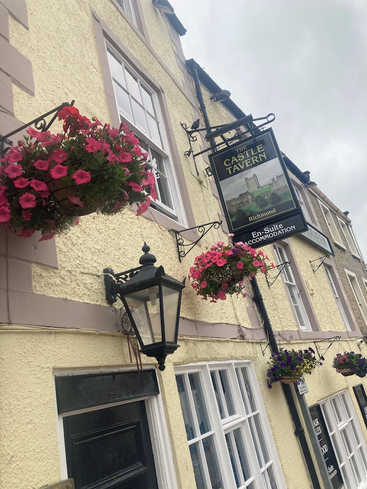 The Castle Tavern