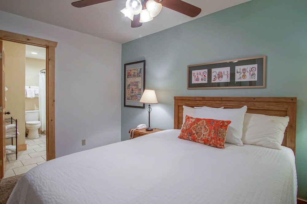 Summit 307d 3Br Condo Close to the Village