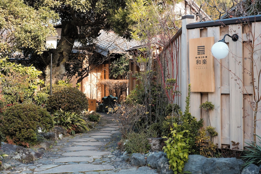 Izumigaya Craft Inn WARAKU