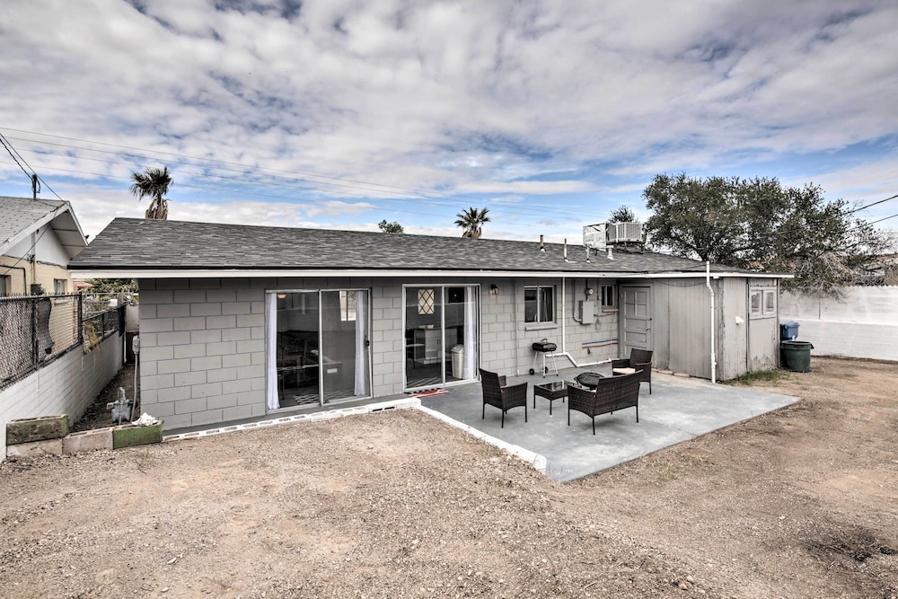 Centrally Located Gem With Laughlin Strip Views! view 3