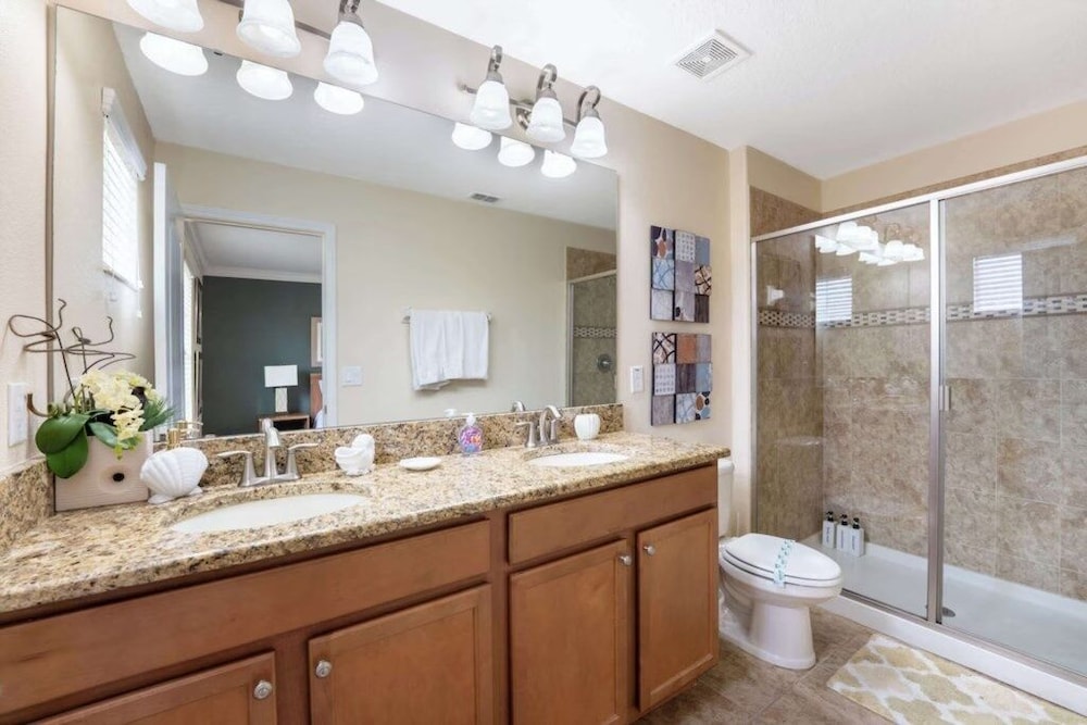 Sugar Palm Place 6 Bedroom Home