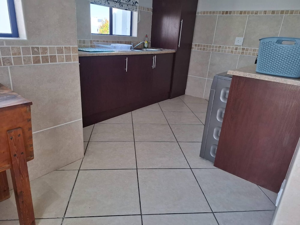 Oosiesrus - Charming Langebaan Villa With Garden View